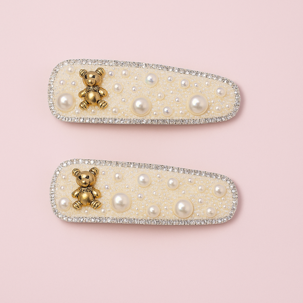 Elegant Teardrop Pearl Hair Pin with Teddy Charm – Medium Size