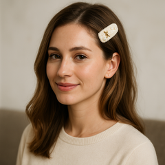Elegant Teardrop Pearl Hair Pin with Teddy Charm – Medium Size